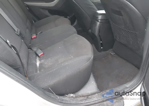 2016 Hyundai Elantra Value Edition z USA, uszkodzony, nr VIN 5NPDH4AE3GH774400